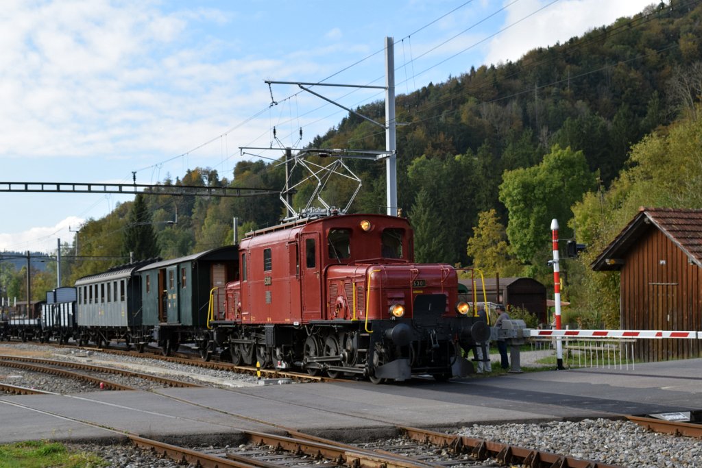 4204-0045-151016.jpg - OeBB De 6/6 15301 / Bauma 15.10.2016