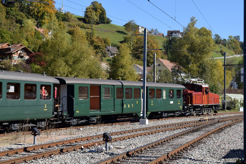 4215-0002-161016.jpg - DVZO Ee 3/3 16363 + VHE ABDi 722 / Bauma 16.10.2016