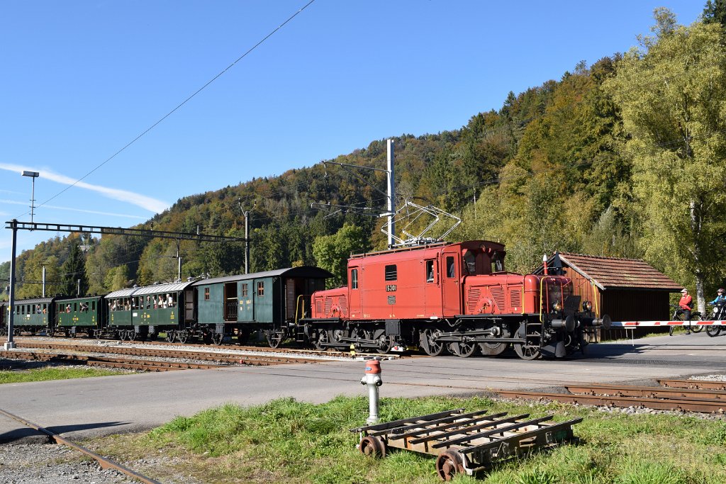 4218-0046-161016.jpg - OeBB De 6/6 15301 + HSB F² 16847 + DVZO C4.9394 + C 4563 + C 6109 / Bauma 16.10.2016