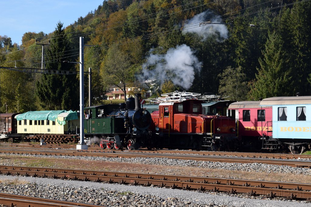 4221-0022-161016.jpg - DVZO Ed 3/4 2 "Hinwil" + Ee 3/3 16363 / Bauma 16.10.2016