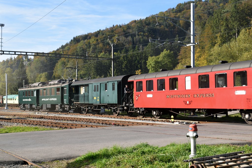 4222-0016-161016.jpg - Eurovapor BDe 3/4 43 "Möhl Apfelsaft-Express" + VHMThB FZ² 502 + C 111 "Mostindien-Express" / Bauma 16.10.2016