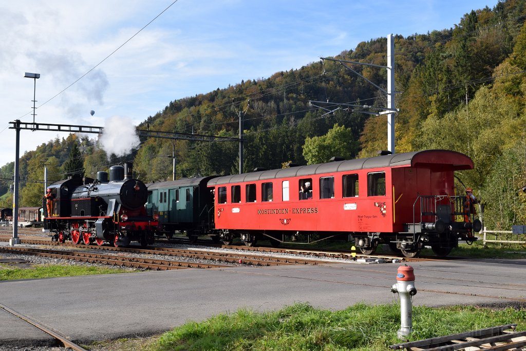 4223-0006-161016.jpg - DLC Eb 3/5 9 + VHMThB C 111 "Mostindien-Express" / Bauma 16.10.2016