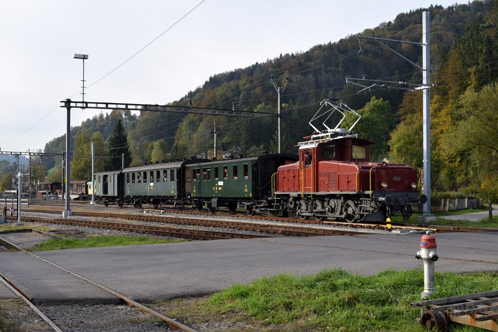 4227-0016-161016.jpg - DVZO Ee 3/3 16363 + BC 4563 + C 6109 + F 405 / Bauma 16.10.2016