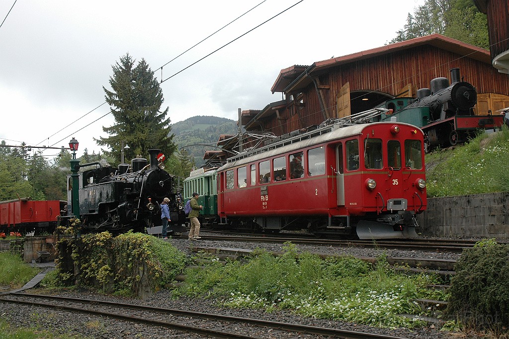 2816-0011-200513.jpg - RhB ABe 4/4 35 + LJB Ce 2/2 12 + BFD HG 3/4 3 / Chaulin (Bifurcation) 20.5.2013
