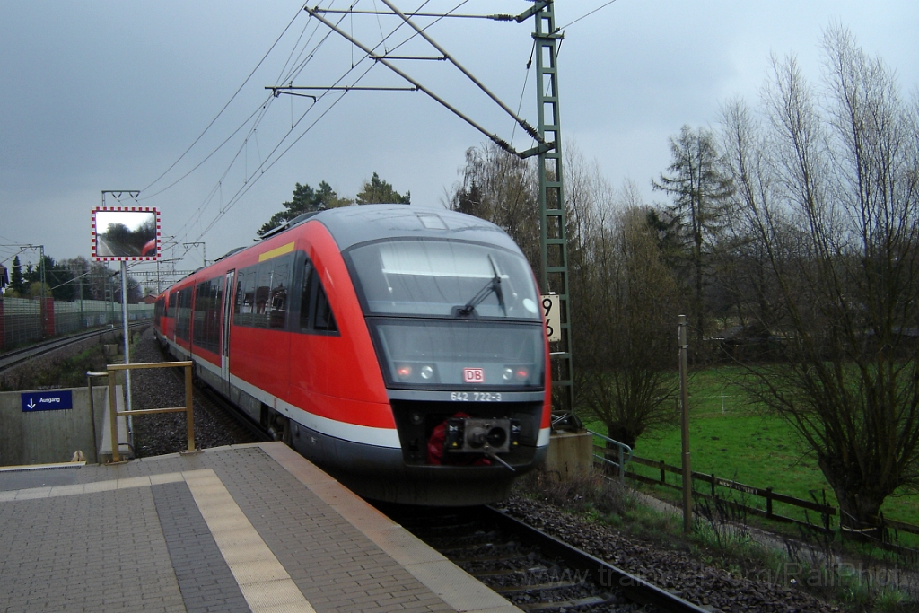 1153-0030-180406.jpg - DBAG 642.722-3 / Weddel 18.4.2006