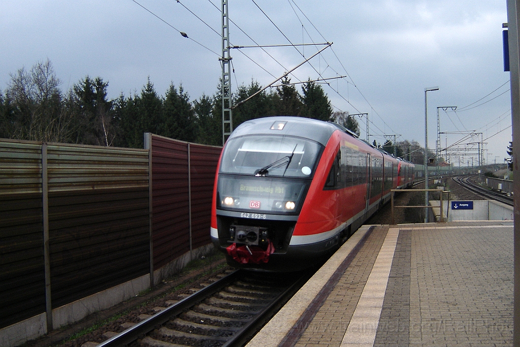 1153-0038-180406.jpg - DBAG 642.693-6 / Weddel 18.4.2006