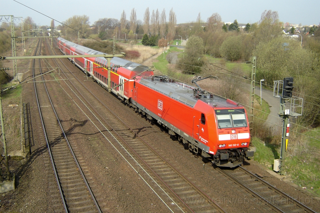 1154-0049-190406.jpg - DBAG 146.132-6 / Braunschweig-Gartenstadt (An der Rothenburg) 19.4.2006
