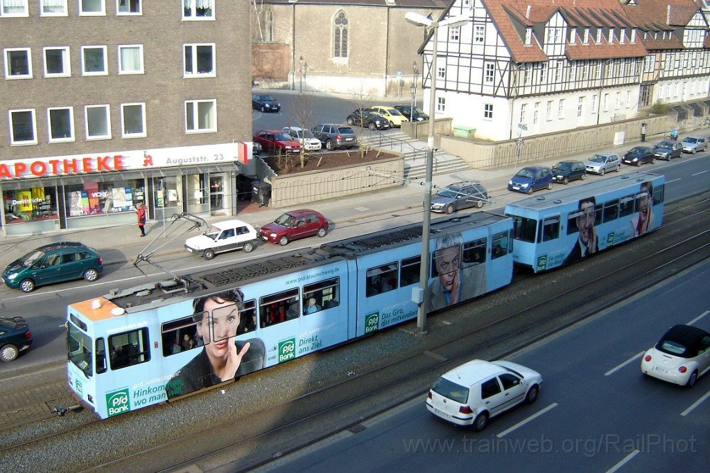 1156-0036-200406.jpg - BVAG Tw.8160 + R 8179 "PSD Bank" / John F.Kennedy-Platz 20.4.2006