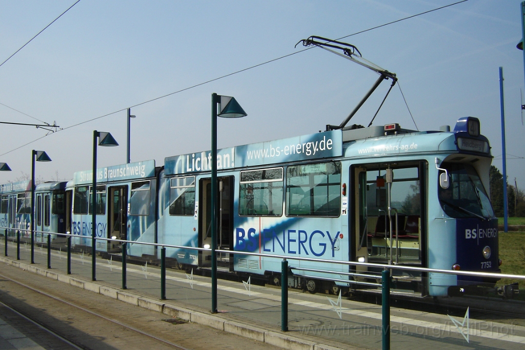 1156-0045-200406.jpg - BVAG Tw.7752 + R 7776 "BS Energy" / Wenden Heideblick 20.4.2006