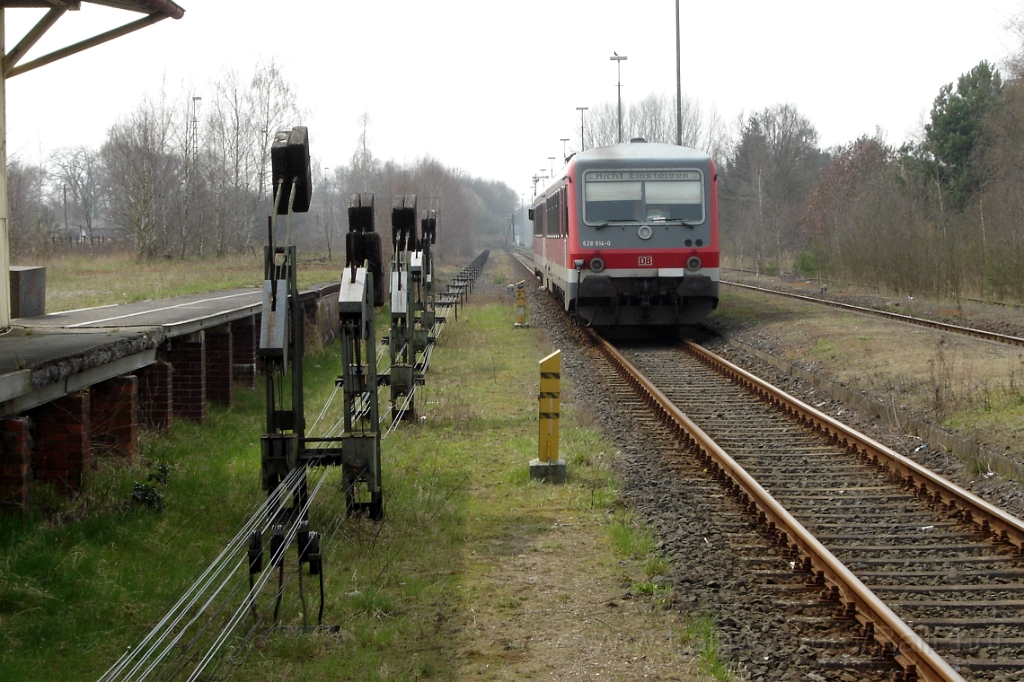 1158-0028-210406.jpg - DBAG 628.614-0 / Wittingen 21.4.2006