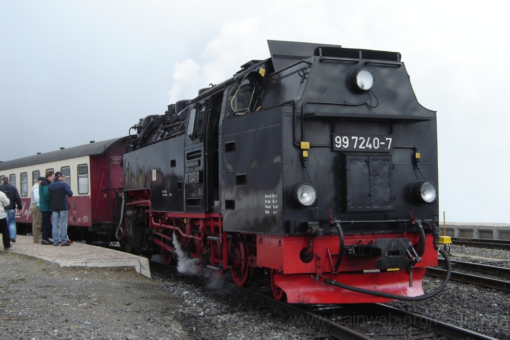 1164-0010-230406.jpg - HSB 99.7240-7 / Brocken 23.4.2006