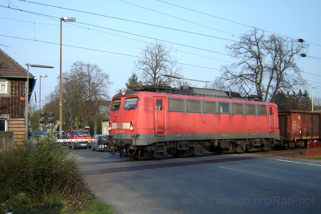 1168-0006-250406.jpg - DBAG 140.495-3 / Vechelde (Büe am Windmühlenberg) 25.4.2006