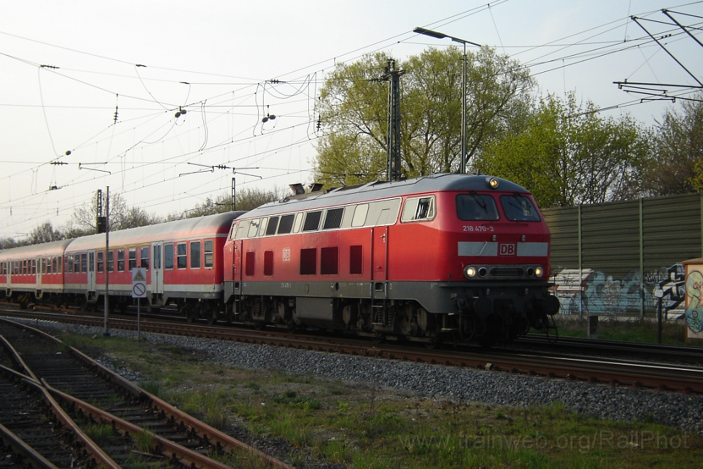 1168-0023-250406.jpg - DBAG 218.470-3 / Vechelde (Büe am Windmühlenberg) 25.4.2006