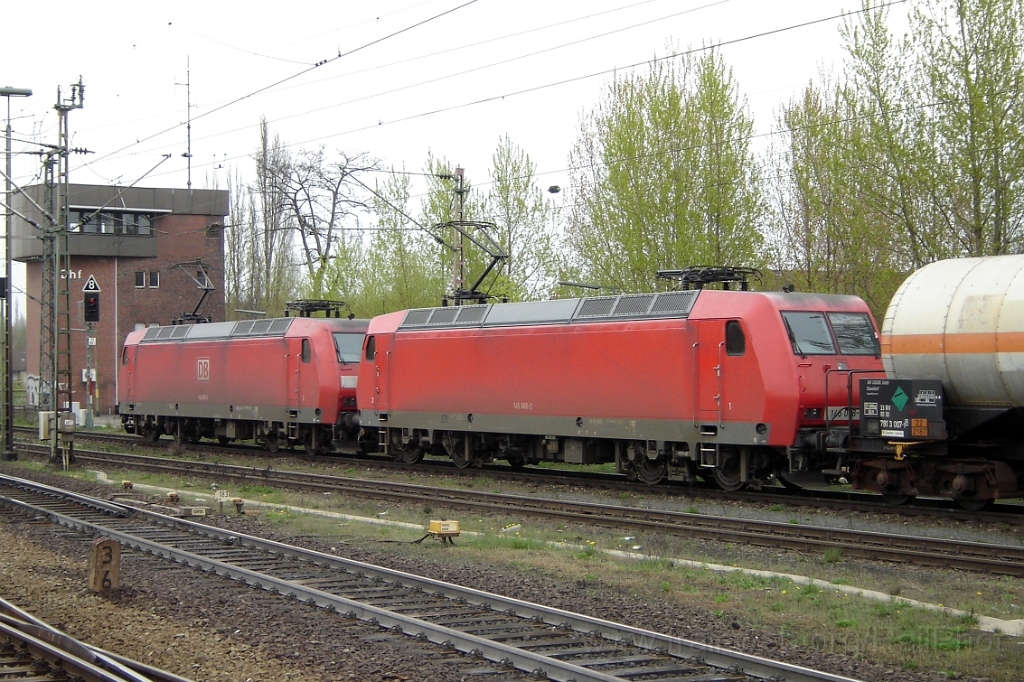1169-0047-270406.jpg - DBAG 145.068-3 + 073-3 / Braunschweig Hbf 27.4.2006