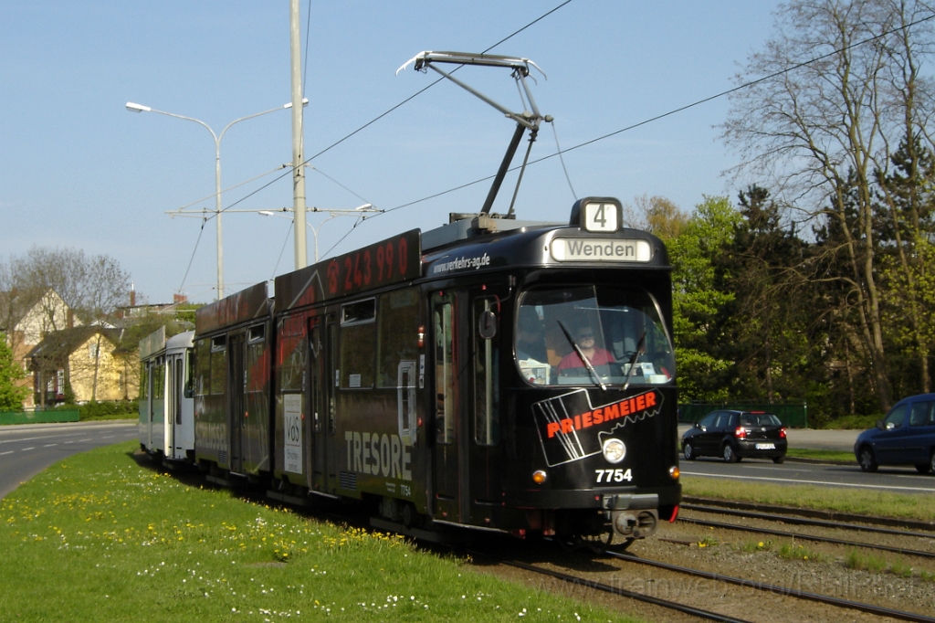 1173-0038-030506.jpg - BVAG Tw.7754 "Priesmeier" / Kurt-Schumacher-Strasse 3.5.2006