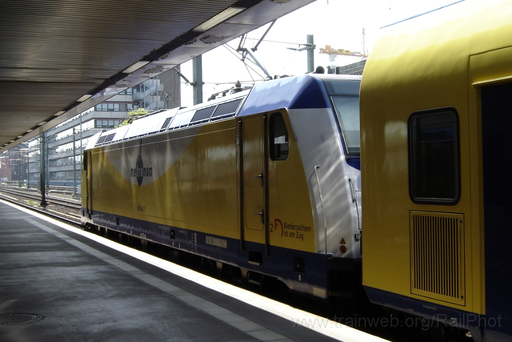1174-0014-040506.jpg - Metronom 146.13 "Alfeld (Leine)" / Hannover Hbf 4.5.2006