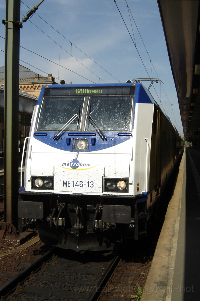 1174-0021-040506.jpg - Metronom 146.13 "Alfeld (Leine)" / Hannover Hbf 4.5.2006