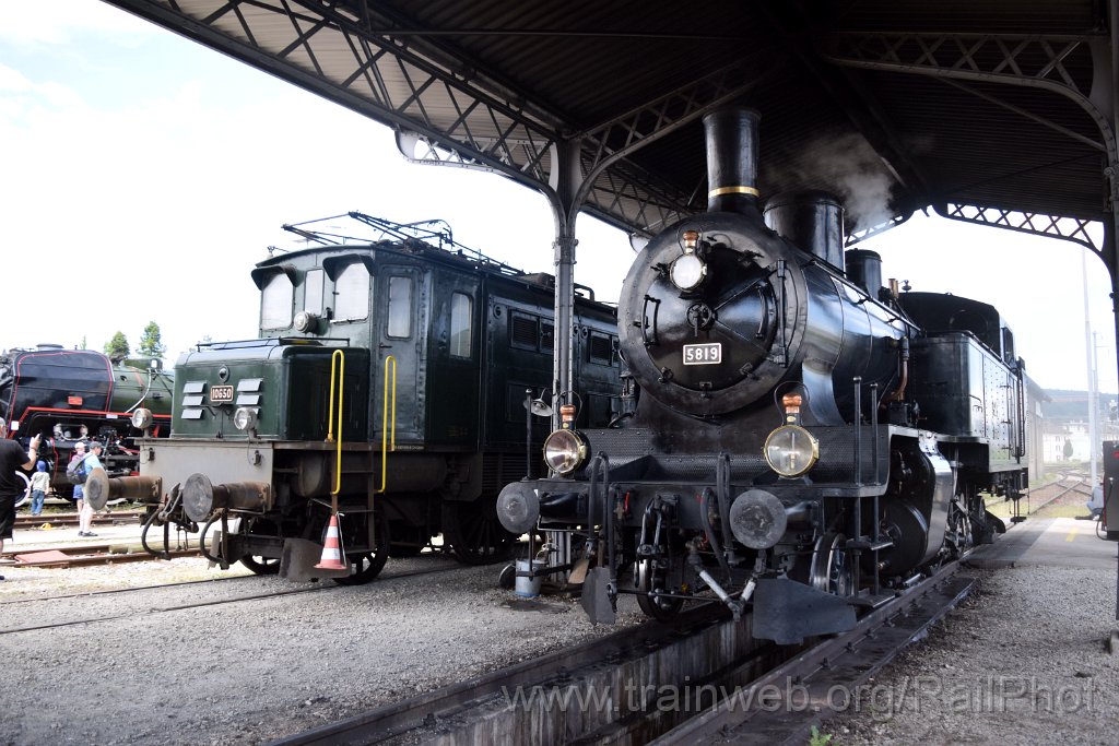 9111-0030-180524.jpg - SBB-CFF Ae 3/6' 10650 + Eb 3/5 5819 / Brugg 18.5.2024