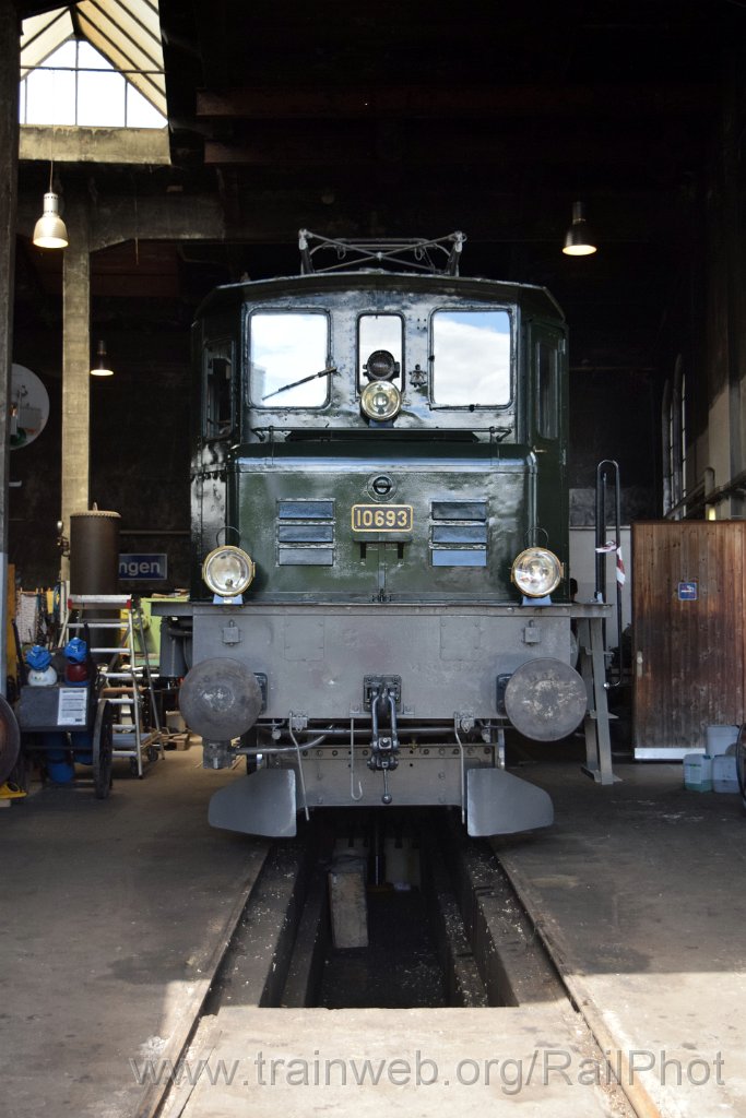 9112-0003-180524.jpg - SBB-CFF Ae 3/6' 10693 / Brugg 18.5.2024