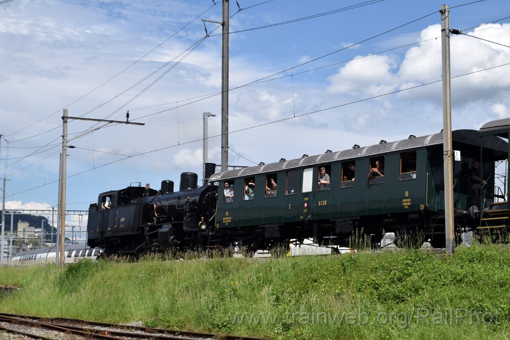 9114-0018-180524.jpg - SBB-CFF C².6138 + Eb 3/5 5819 / Brugg 18.5.2024