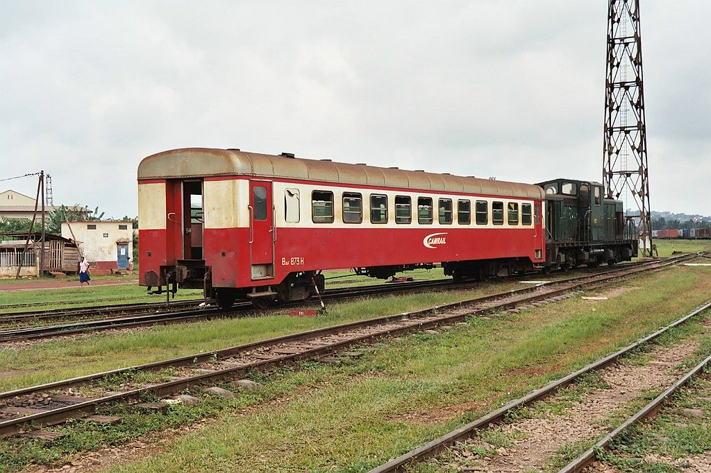 0972-0031.jpg - Camrail BB 1117 / Yaoundé-Marchandises 17.7.2004