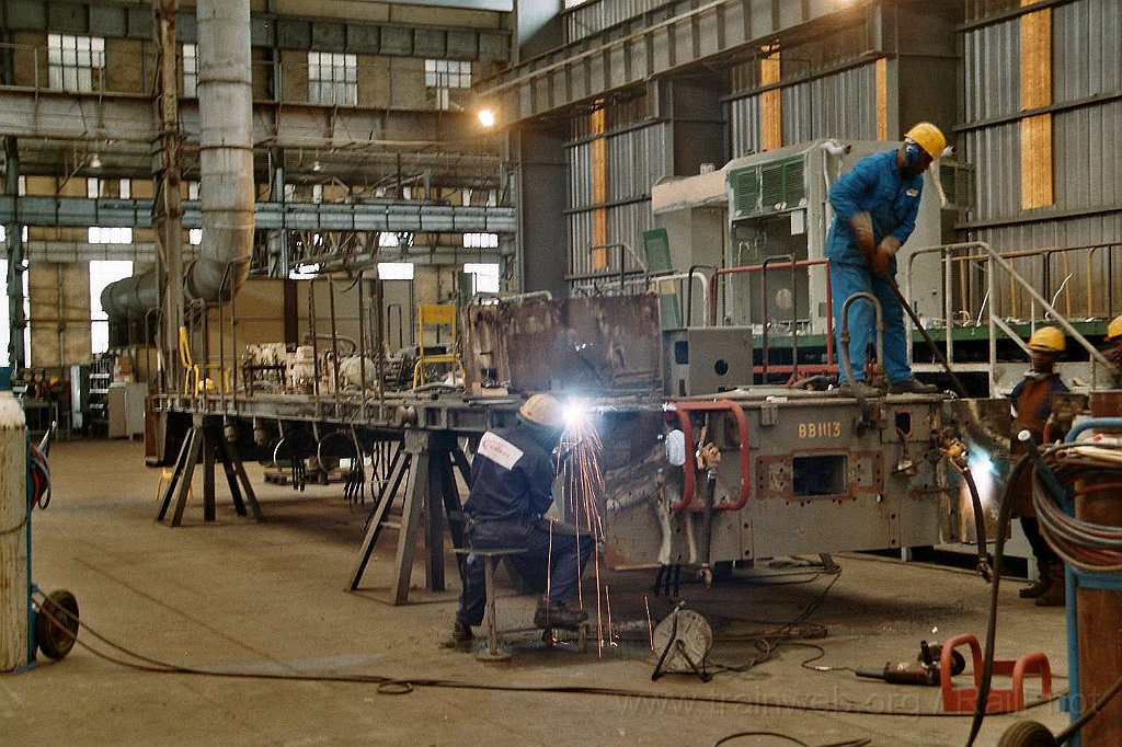 0987-0006.jpg - Camrail BB 1113 / Douala - Ateliers principaux Bassa 11.8.2004