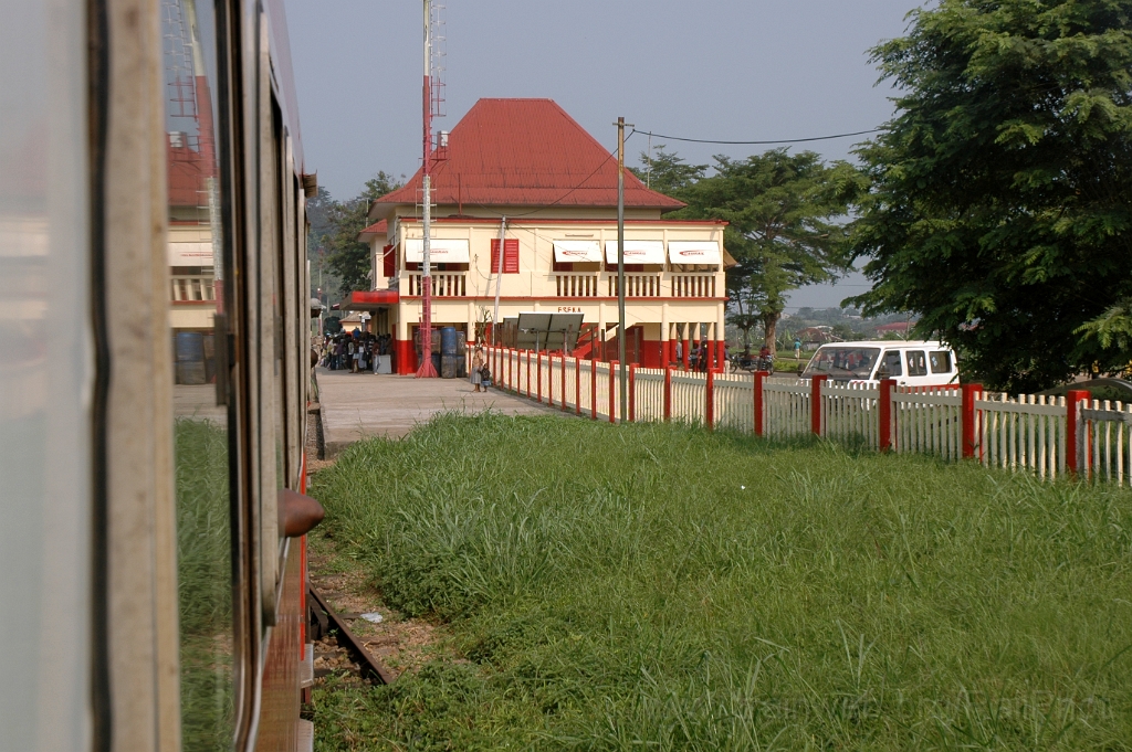 3022-0017-191213.jpg - Eséka 19.12.2013