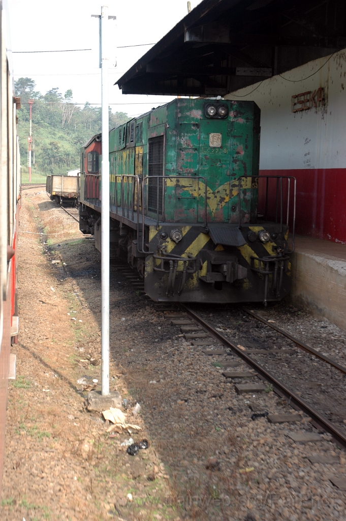 3022-0035-191213.jpg - Camrail CC 2228 / Eséka 19.12.2013