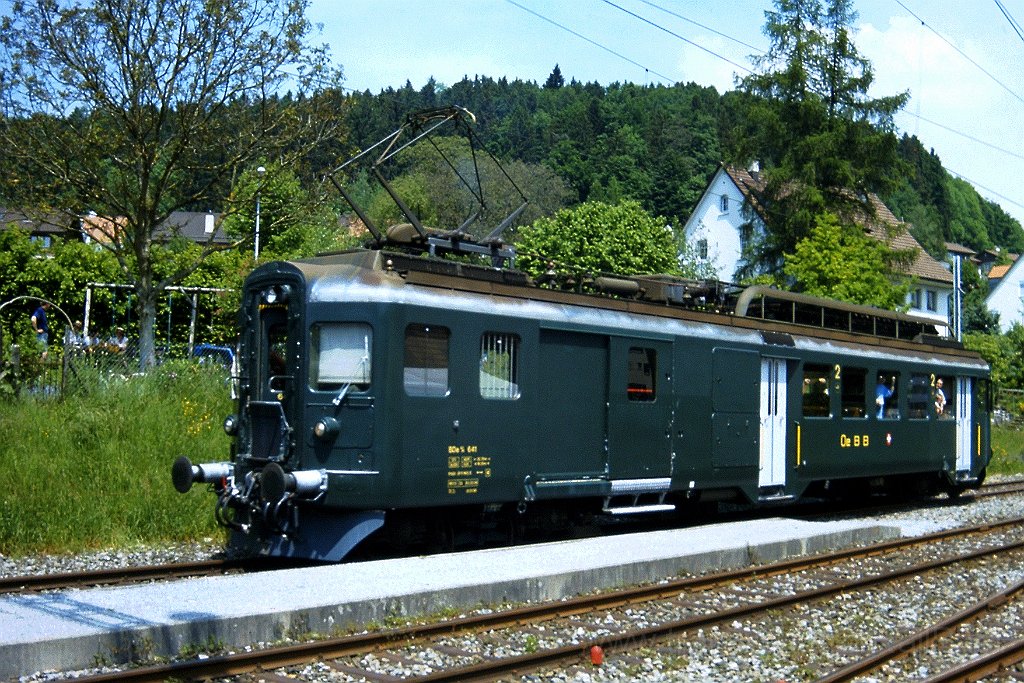 0887-0009.jpg - OeBB BDe 4/4 641 / Bäretswil 26.5.2001