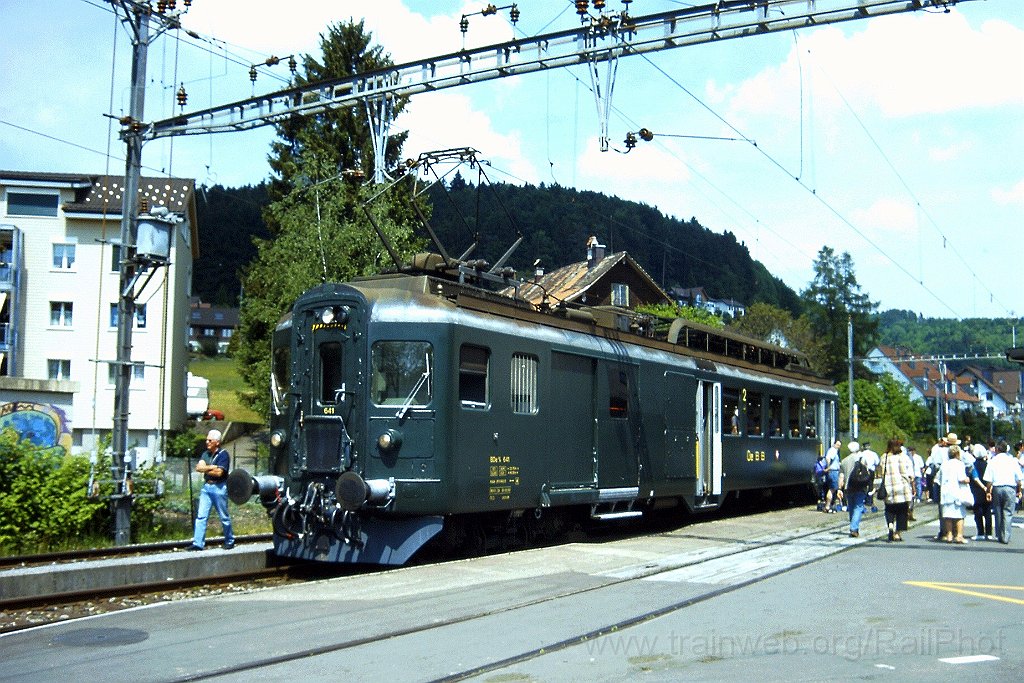 0887-0022.jpg - OeBB BDe 4/4 641 / Bäretswil 26.5.2001