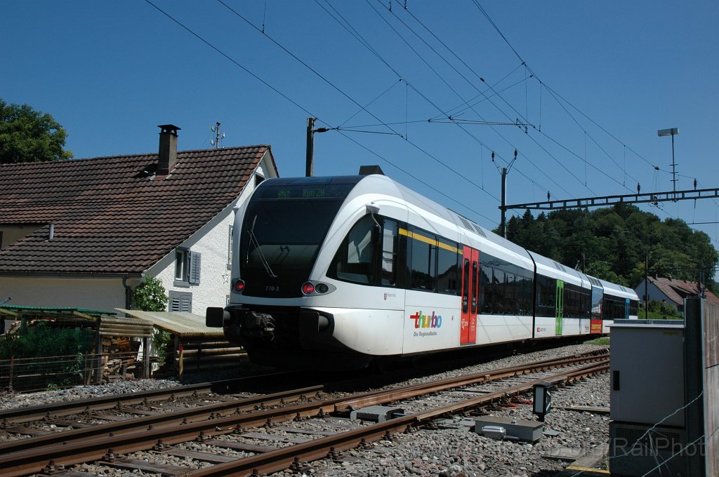 2151-0023-160711.jpg - Thurbo RABe 526.770-3 / Kollbrunn 16.7.2011