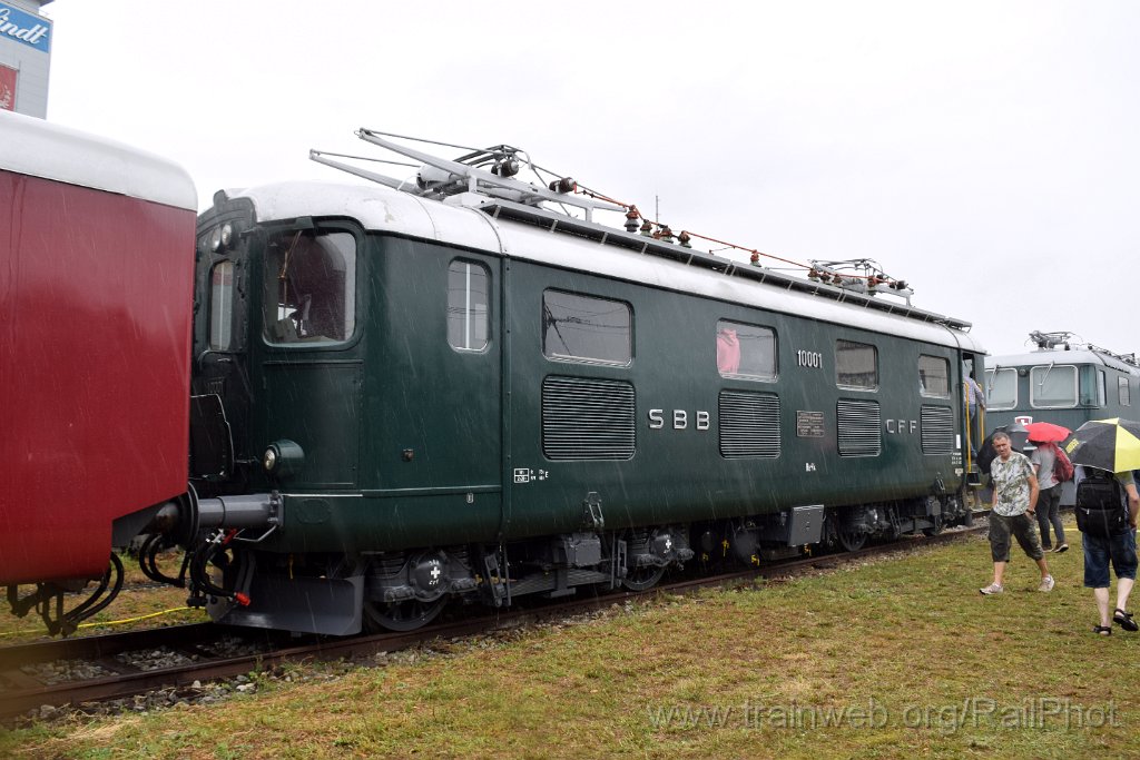 8735-0028-260823.jpg - SBB-CFF Re 4/4' 10001 / Olten 26.8.2023