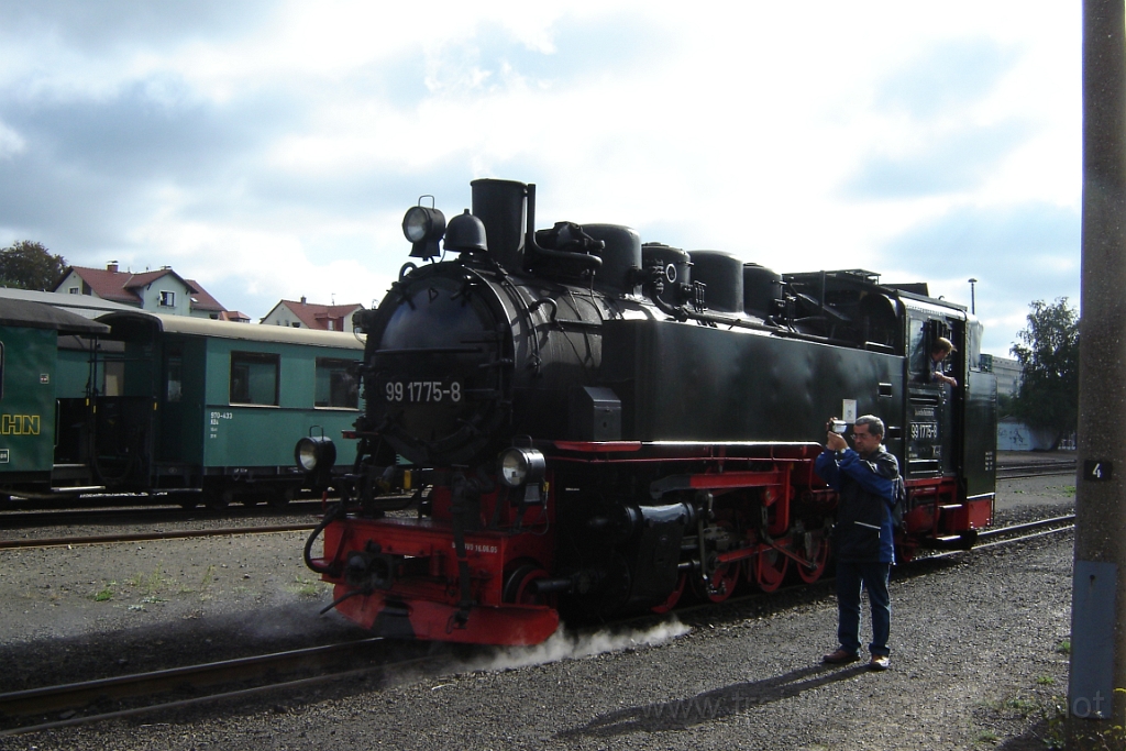 1218-0008-090906.jpg - DR 99.1775-8 / Radebeul-Ost 9.9.2006