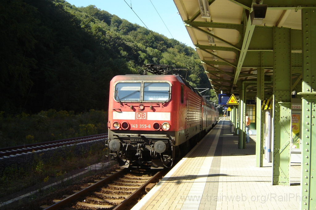 1220-0022-100906.jpg - DBAG 143.355-6 / Tharandt 10.9.2006