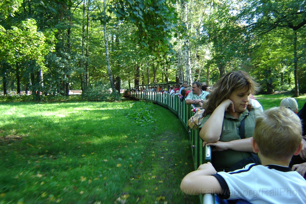 1221-0011-100906.jpg - Parkeisenbahn Dresden No.003 "Moritz" / Großer Garten 10.9.2006