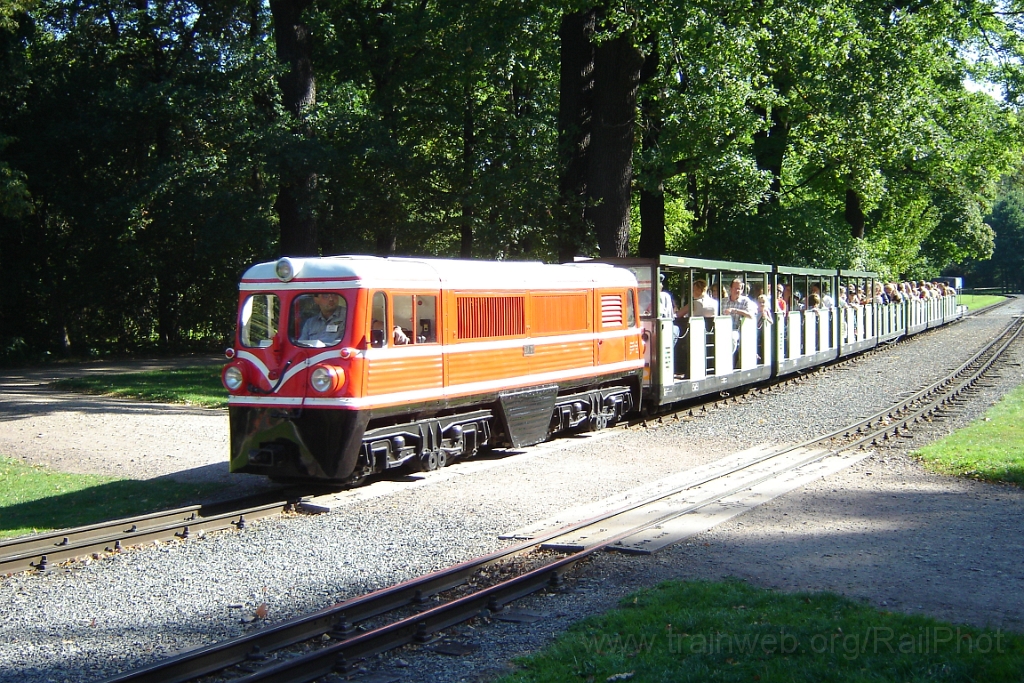 1221-0024-100906.jpg - Parkeisenbahn Dresden EA 01 / Großer Garten 10.9.2006