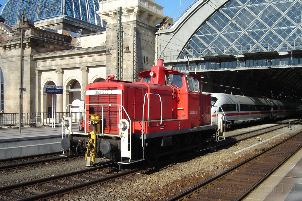 1222-0042-110906.jpg - DBAG 362.938-3 / Dresden Hbf 11.9.2006