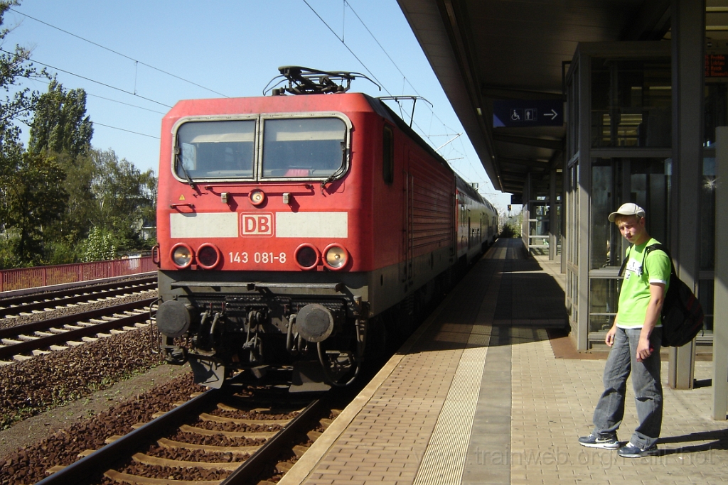 1224-0002-110906.jpg - DBAG 143.081-8 / Dresden-Dobritz 11.9.2006