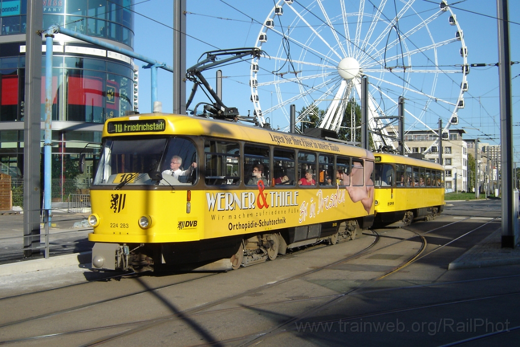 1224-0028-110906.jpg - DVB 224.283-2 "Werner & Thiele" + 224.281-6 / Hauptbahnhof 11.9.2006