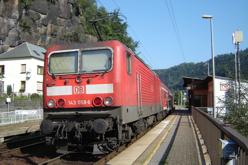 1225-0034-120906.jpg - DBAG 143.058-6 / Schöna 12.9.2006