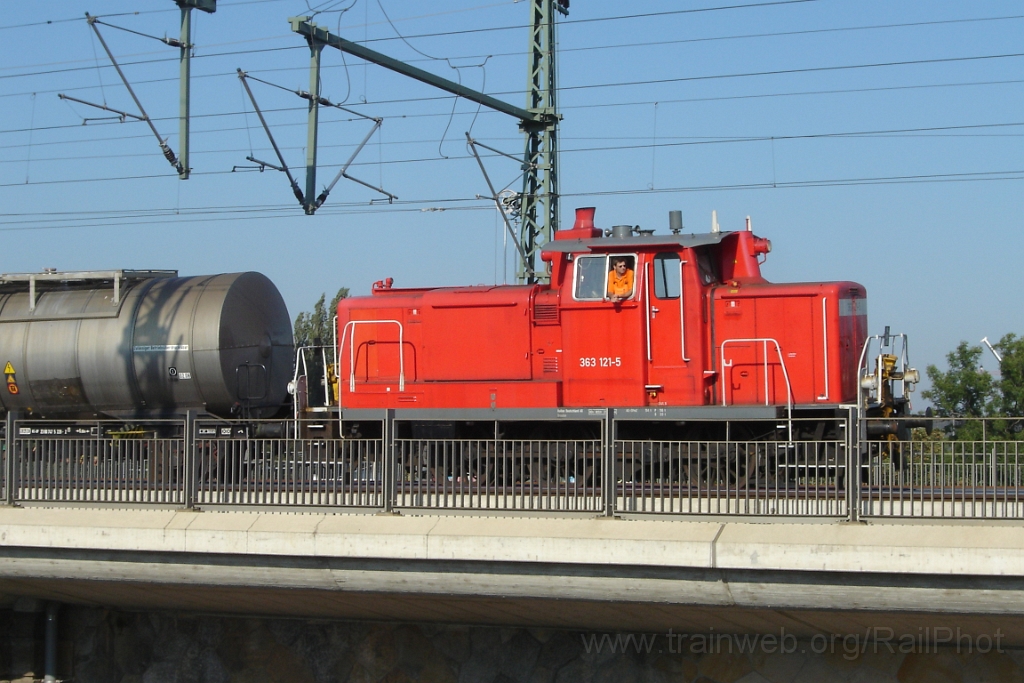 1228-0034-130906.jpg - DBAG 363.121-5 / Dresden (Marienbrücke) 13.9.2006