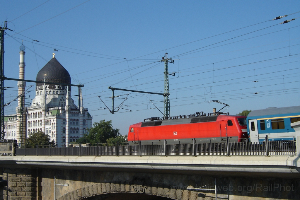 1228-0045-130906.jpg - DBAG 120.135-9 / Dresden (Marienbrücke) 13.9.2006