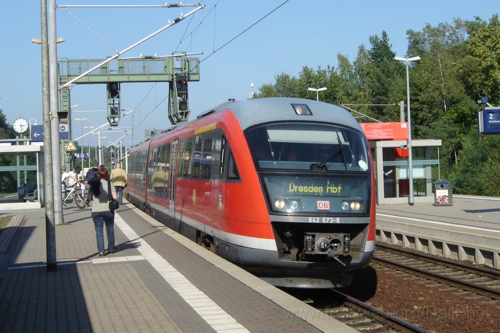 1229-0041-130906.jpg - DBAG 642.673-8 / Dresden-Klotzsche 13.9.2006