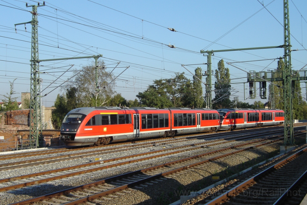 1231-0007-140906.jpg - DBAG 642.661-3 / Dresden-Freibergerstrasse 14.9.2006