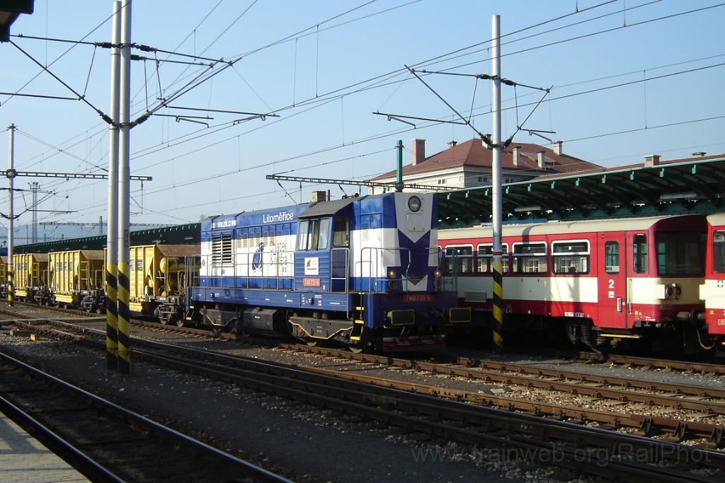 1235-0018-150906.jpg - CHT 740.721-6 / Decín Hl.N 15.9.2006