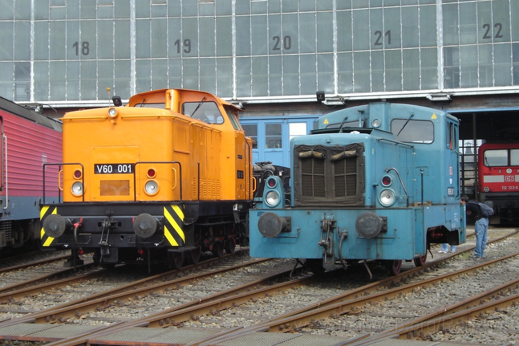 1242-0014-160906.jpg - DR V 60.001 + DBAG Werklok 1 / Cottbus 16.9.2006