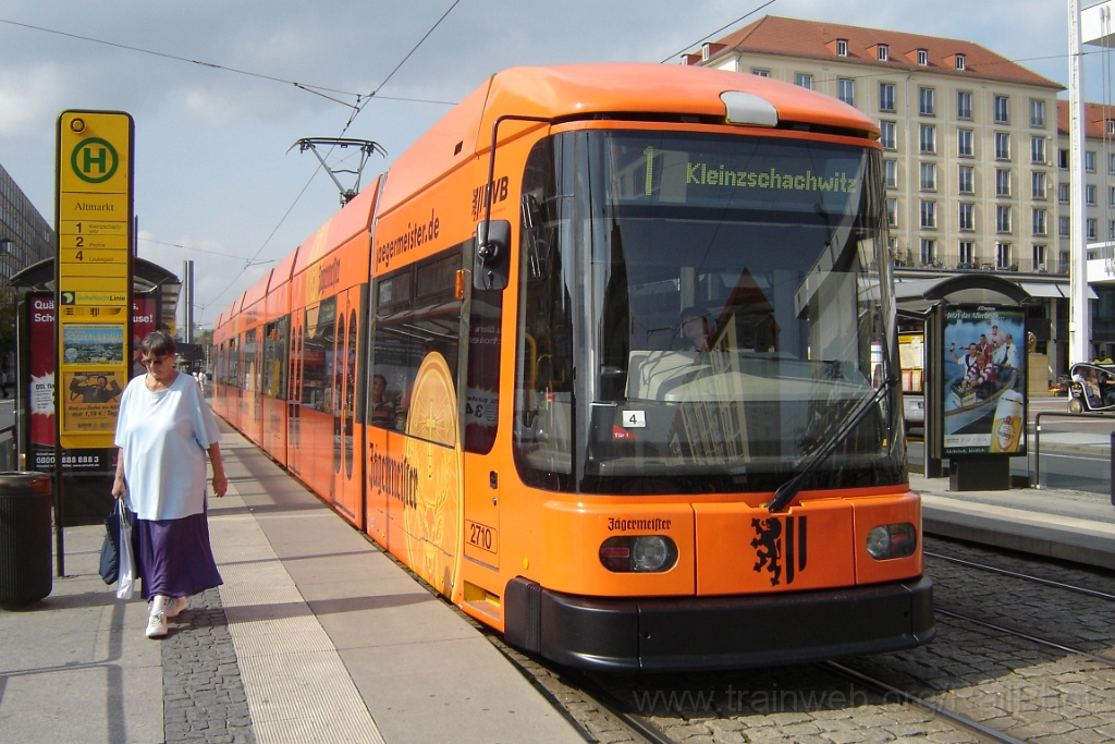 1252-0009-200906.jpg - DVB NGT-6DD 2710 "Jägermeister" / Altmarkt 20.9.2006