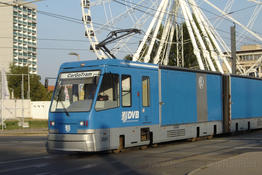 1252-0021-200906.jpg - DVB CarGoTram 2001 / Hauptbahnhof 20.9.2006