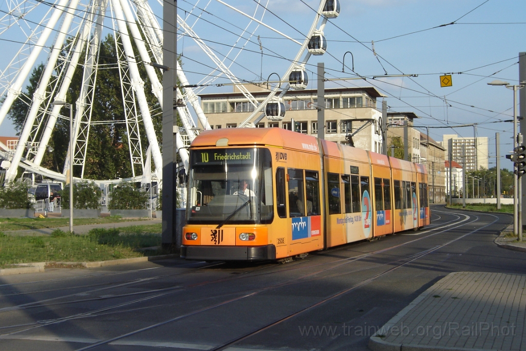 1252-0024-200906.jpg - DVB NGT-6DD 2508 "MDR" / Hauptbahnhof 20.9.2006