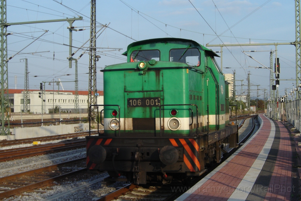 1252-0027-200906.jpg - ITL V 106.001 / Dresden Hbf 20.9.2006